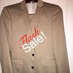 ACT FAST🔥🔥🔥Express Suit in Tan😎